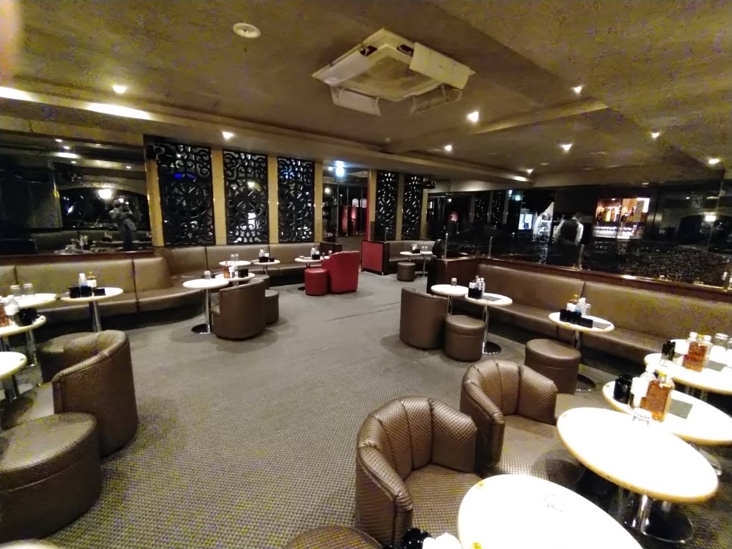 姉/淑女系キャバクラ「別世界」 店内イメージ